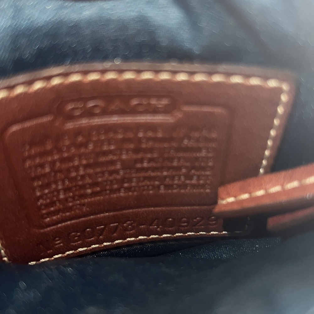 Coach - Picture 2 of 4